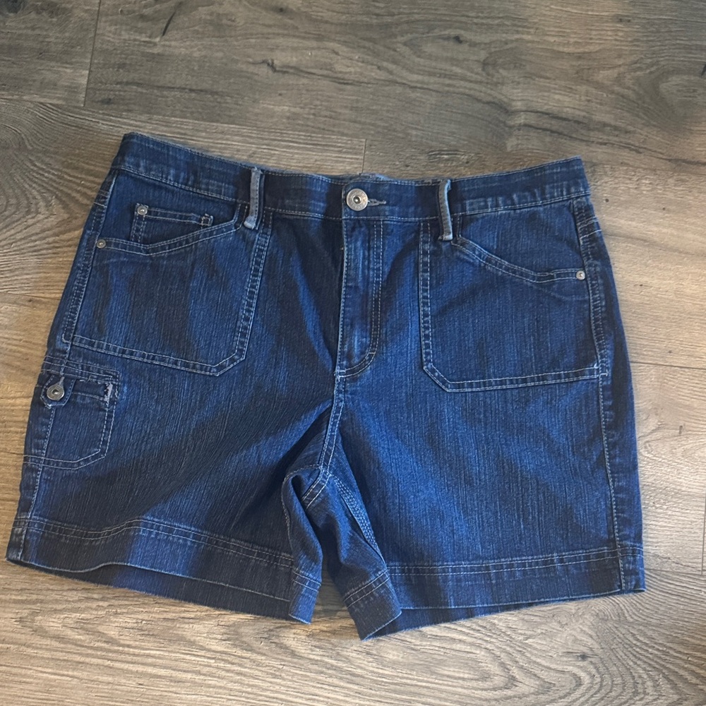 Gloria Vanderbilt Dark Blue Jean Shorts